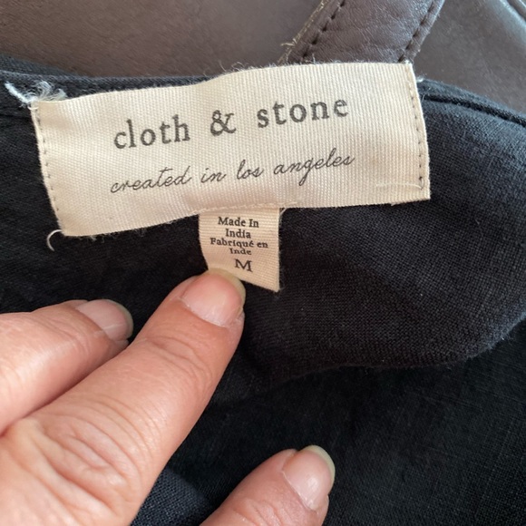 Dress by cloth & stone Size Medium - Picture 4 of 4